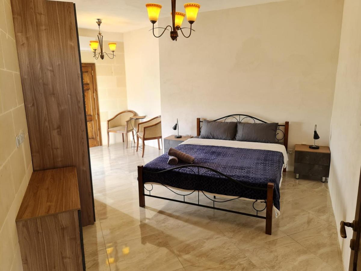 Splendid House Victoria Gozo Hotel ภายนอก รูปภาพ