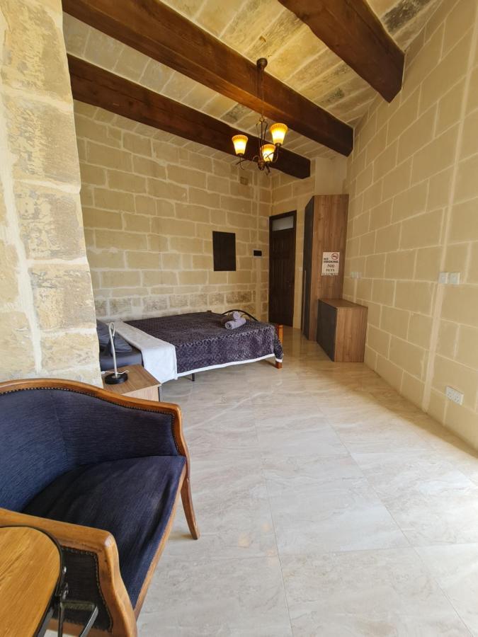 Splendid House Victoria Gozo Hotel ภายนอก รูปภาพ