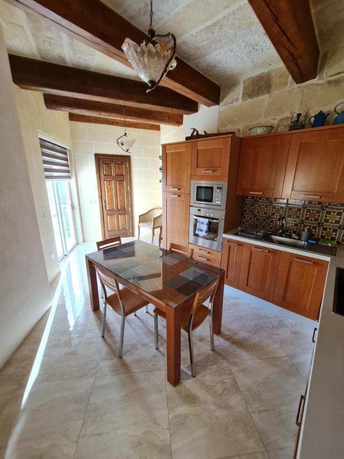 Splendid House Victoria Gozo Hotel ภายนอก รูปภาพ