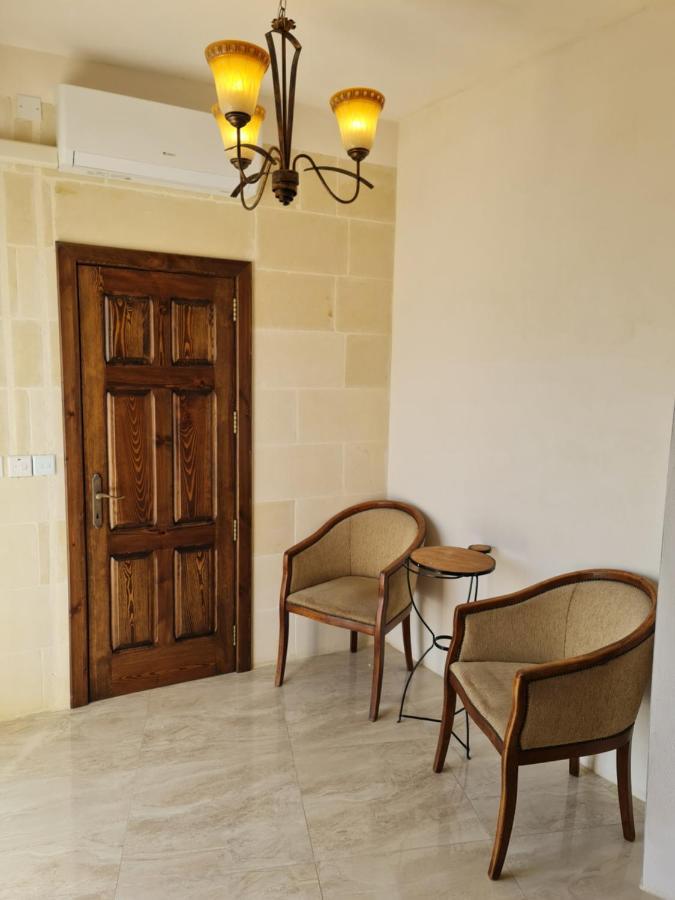 Splendid House Victoria Gozo Hotel ภายนอก รูปภาพ