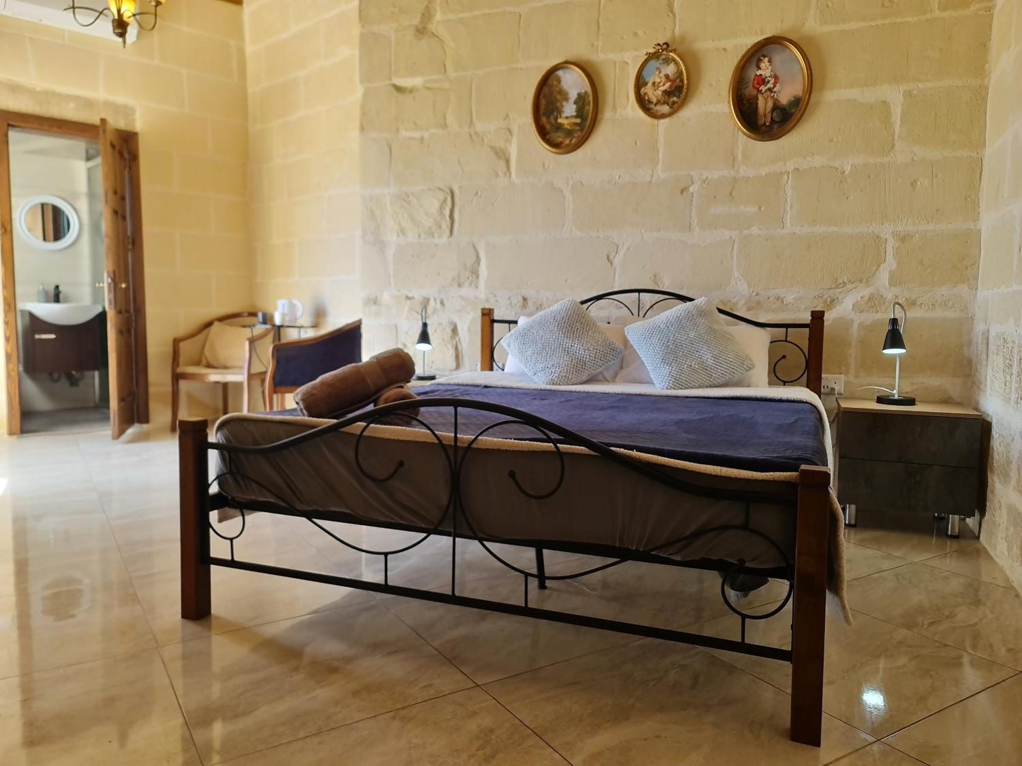 Splendid House Victoria Gozo Hotel ภายนอก รูปภาพ